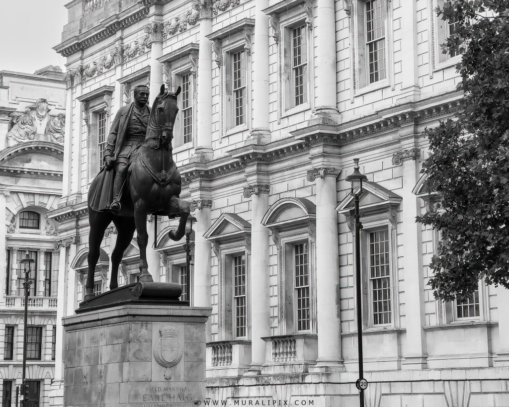 Earl Haig Statue & Banqueting Hall behind it